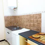 Les Genets By Interhome アパート *