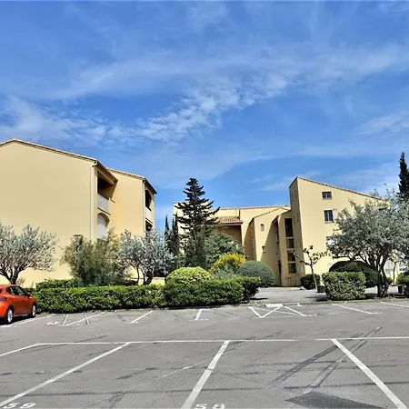 Daire Les Genets By Interhome