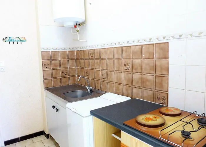 Les Genets By Interhome Daire *