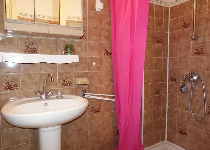 Les Genets By Interhome Daire Saint-Pierre-la-Mer (Aude)